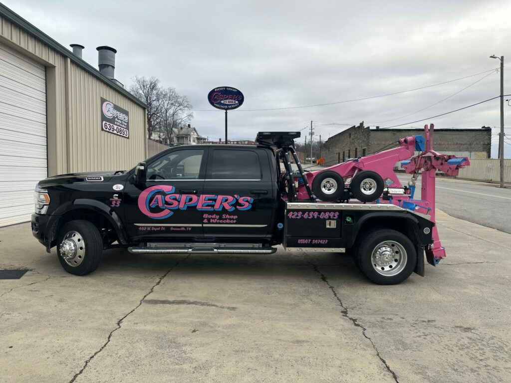 caspers wrecker light towing photo jan 30 2024 17 10 07